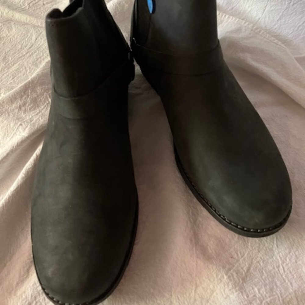 Teva Black Nubuck Ankle Boots
